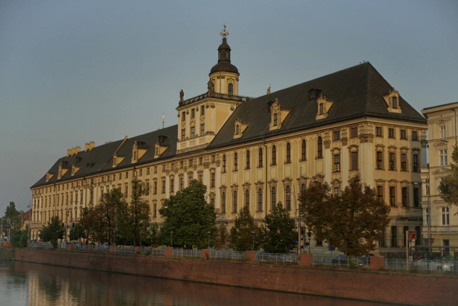 pexels-kostiantyn-13357697